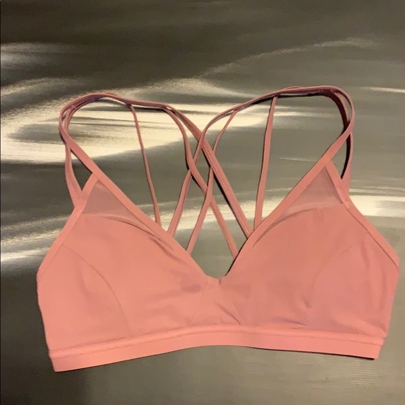 Lululemon Ease to Breathe Bra Size 8 - Picture 1 of 4